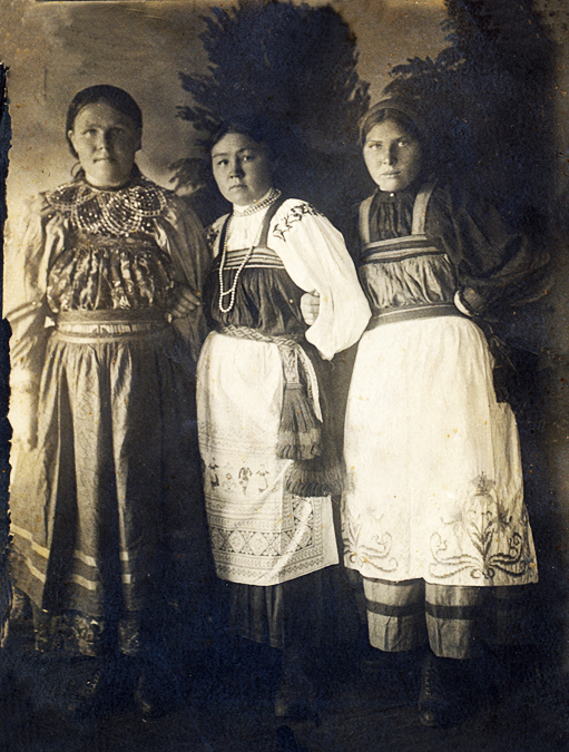 Девушки из с. Солдатово. Фото. 1930-ые гг.